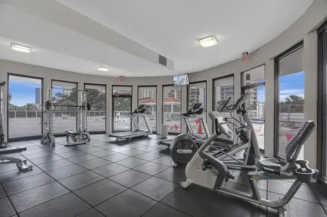 20505 E Country Club Drive Aventura FL 33180