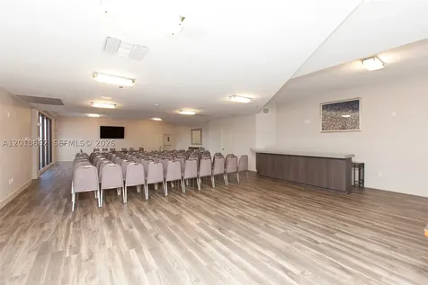 20505 E Country Club Drive Aventura FL 33180