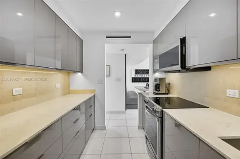 20505 E Country Club Drive Aventura FL 33180