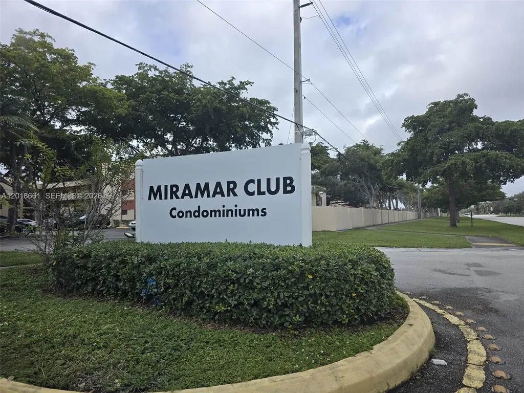 3396 Foxcroft Road Miramar FL 33025