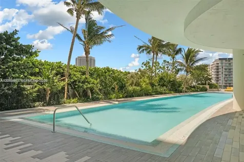 488 NE 18th Street Miami FL 33132