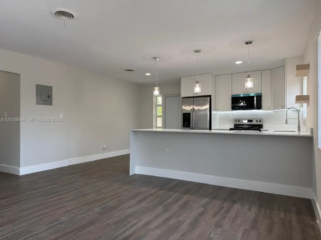 600 NW 18th Street Fort Lauderdale FL 33311