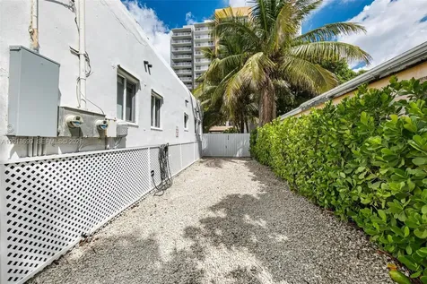 Miami FL 33130