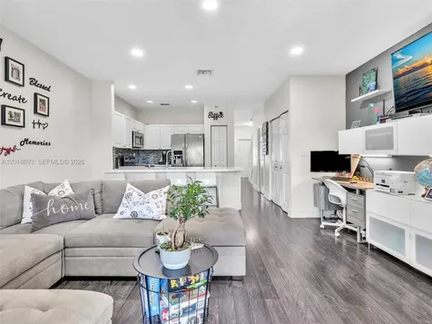 5779 NW 116th Avenue Doral FL 33178