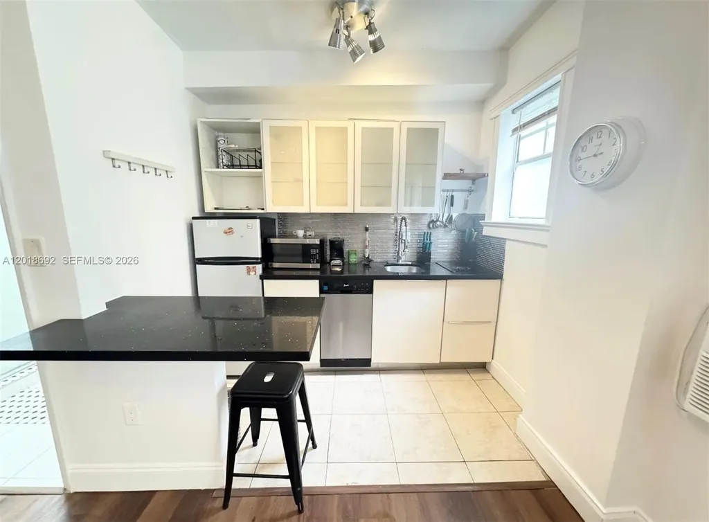 1611 Michigan Avenue Miami Beach FL 33139