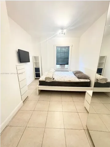 1611 Michigan Avenue Miami Beach FL 33139