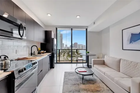 398 NE 5th Street Miami FL 33132