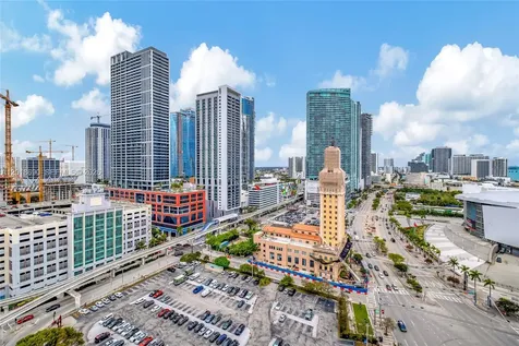 398 NE 5th Street Miami FL 33132