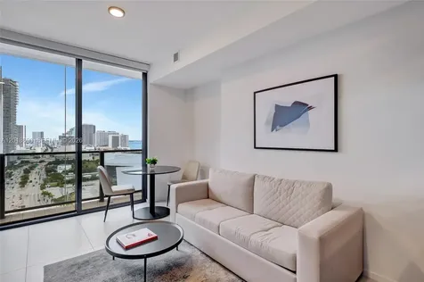 398 NE 5th Street Miami FL 33132