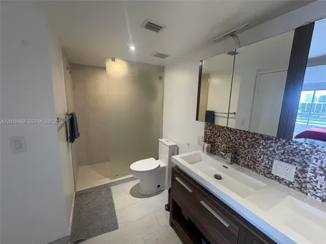 3300 NE 191st Street Aventura FL 33180