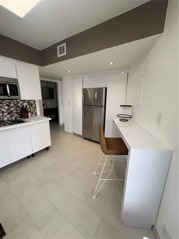 3300 NE 191st Street Aventura FL 33180