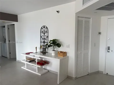 3300 NE 191st Street Aventura FL 33180