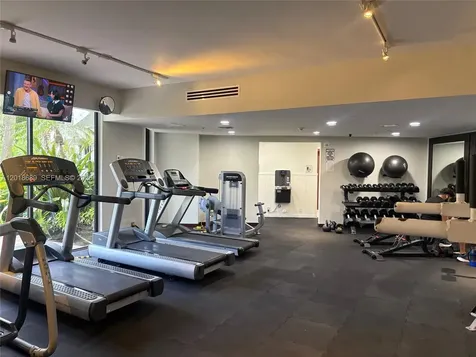 3300 NE 191st Street Aventura FL 33180