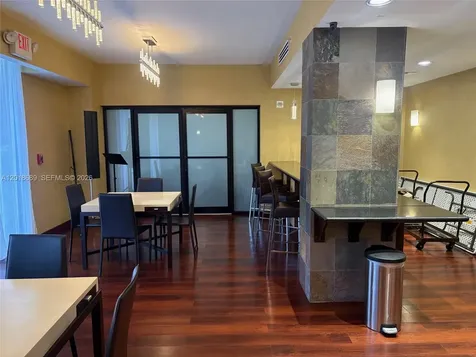 3300 NE 191st Street Aventura FL 33180