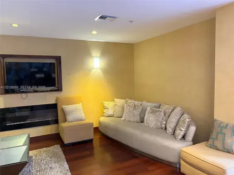 3300 NE 191st Street Aventura FL 33180