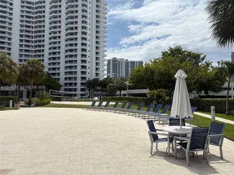 3300 NE 191st Street Aventura FL 33180