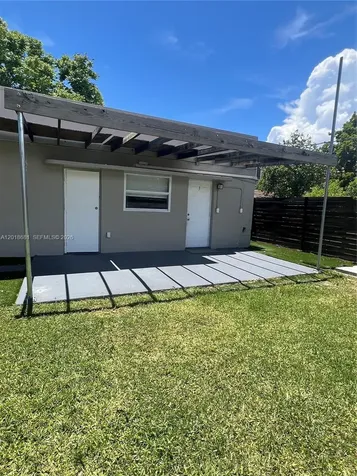 1810 NW 34th Street Miami FL 33142