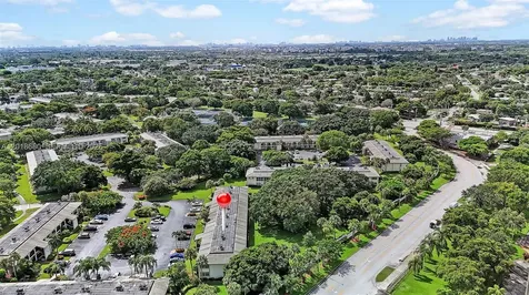 2603 Nassau Bend Coconut Creek FL 33066