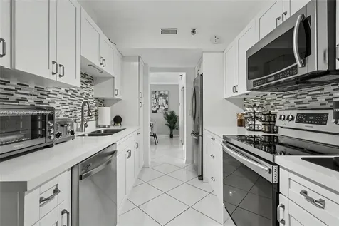 3850 Washington Street Hollywood FL 33021