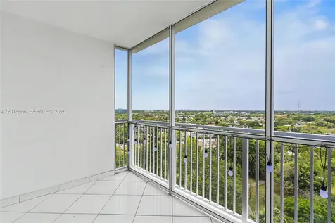 3850 Washington Street Hollywood FL 33021
