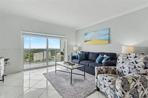 3850 Washington Street Hollywood FL 33021