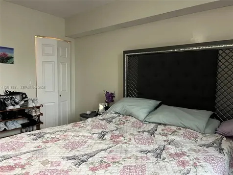 2075 SW 122nd Avenue Miami FL 33175