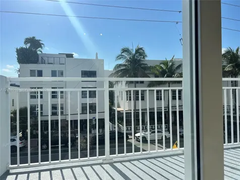 345 Ocean Drive Miami Beach FL 33139