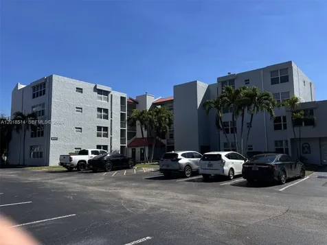 9451 Evergreen Place Davie FL 33324