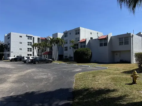 9451 Evergreen Place Davie FL 33324