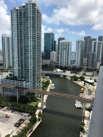 185 SW 7th Street Miami FL 33130