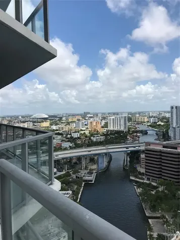 185 SW 7th Street Miami FL 33130