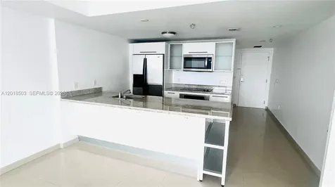 185 SW 7th Street Miami FL 33130