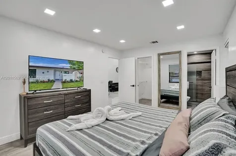5434 SW 25th Avenue Dania Beach FL 33312