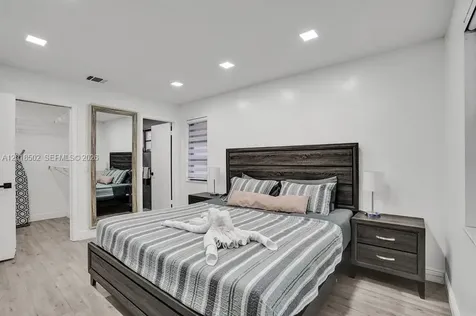 5434 SW 25th Avenue Dania Beach FL 33312