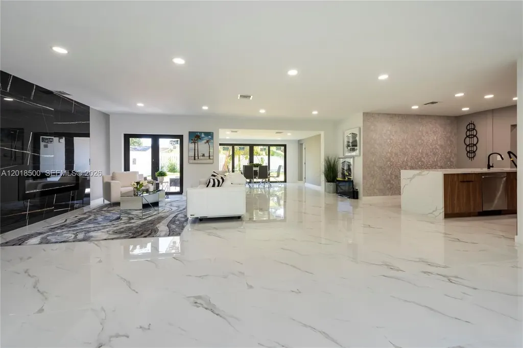 2308 SE 18 Street Fort Lauderdale FL 33316