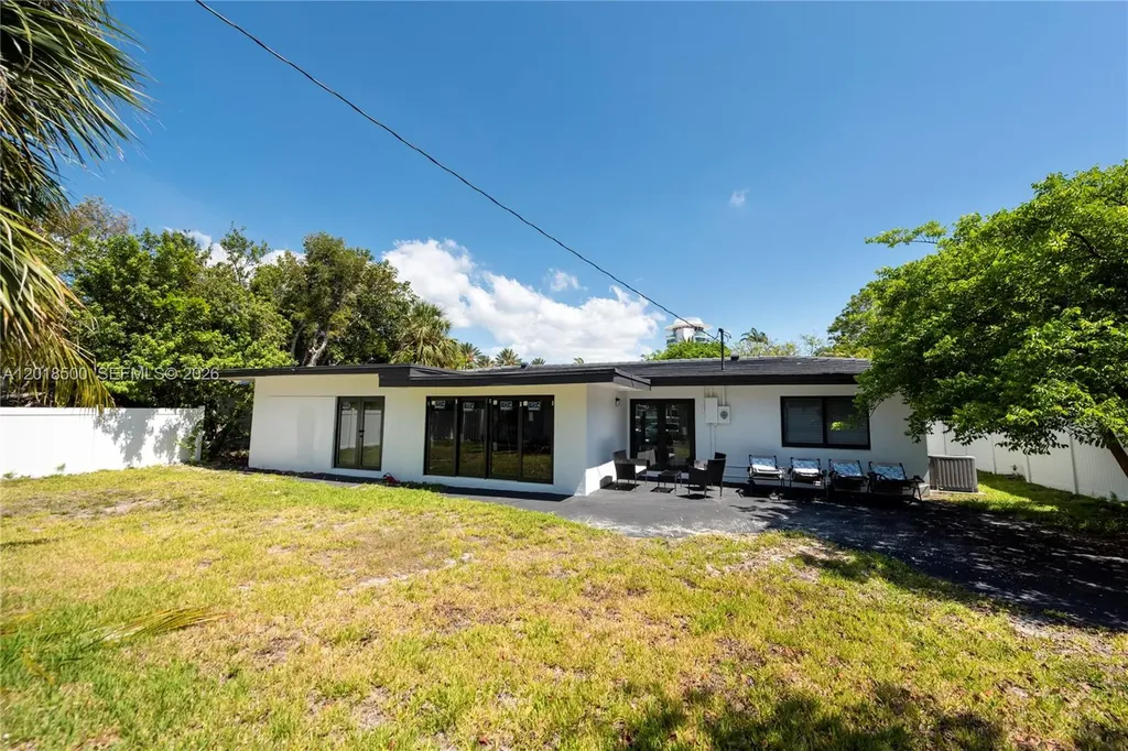 2308 SE 18 Street Fort Lauderdale FL 33316