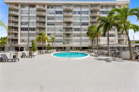 16710 NE 9th Avenue North Miami Beach FL 33162