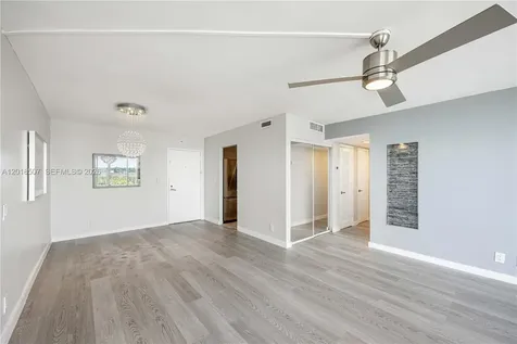 16710 NE 9th Avenue North Miami Beach FL 33162