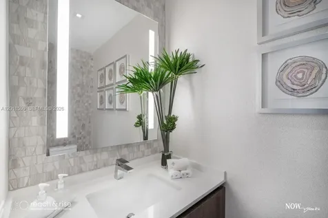 88 SW 7th Street Miami FL 33130