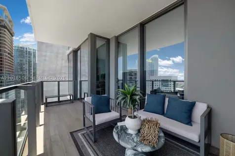 88 SW 7th Street Miami FL 33130
