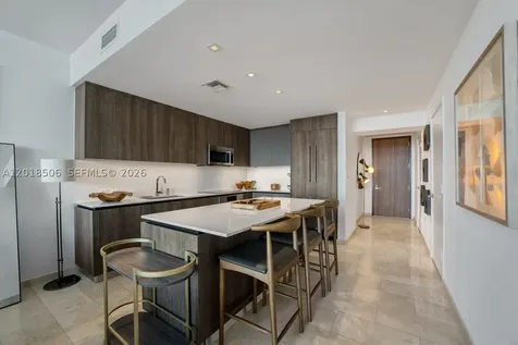 88 SW 7th Street Miami FL 33130