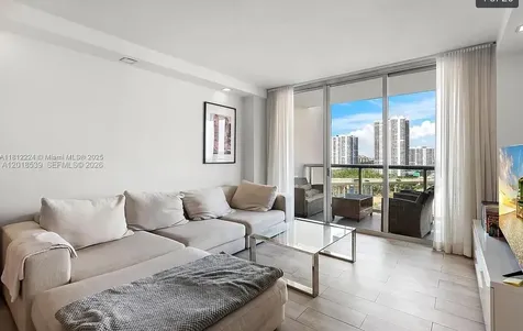 19390 Collins Avenue Sunny Isles Beach FL 33160