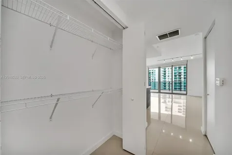 488 NE 18th Street Miami FL 33132