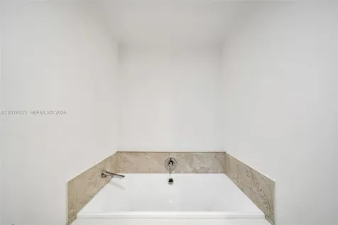 488 NE 18th Street Miami FL 33132