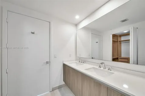 488 NE 18th Street Miami FL 33132