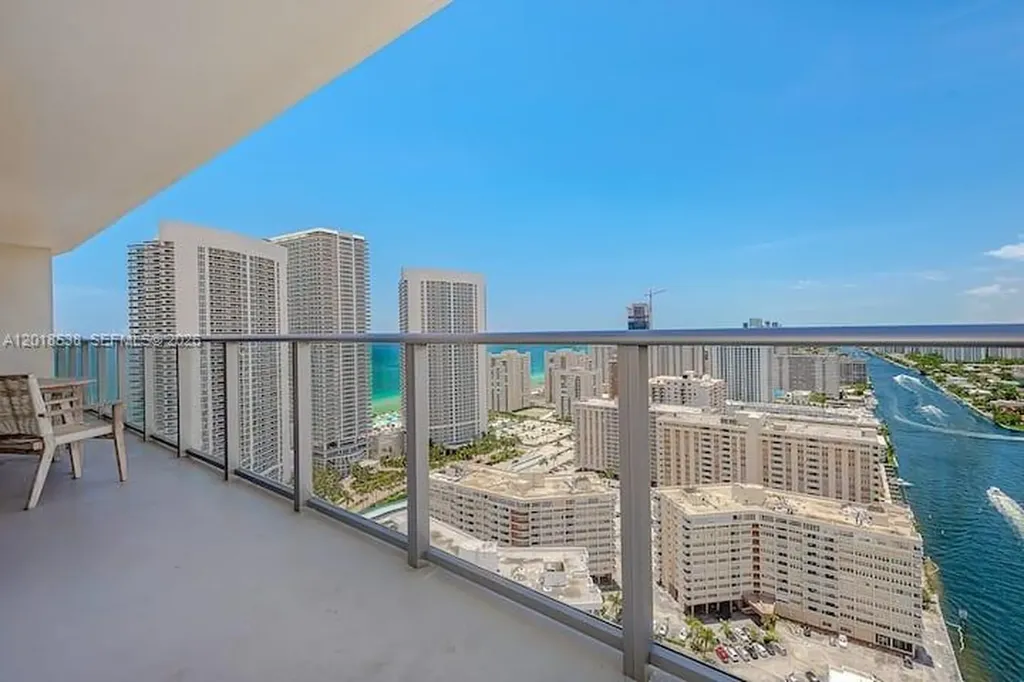 4010 S Ocean Drive Hollywood FL 33019