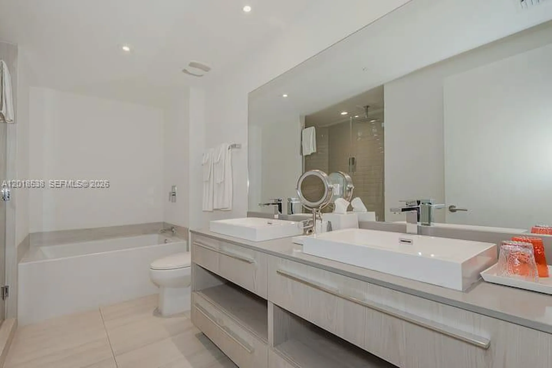 4010 S Ocean Drive Hollywood FL 33019