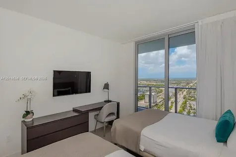 4010 S Ocean Drive Hollywood FL 33019