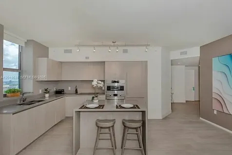 4010 S Ocean Drive Hollywood FL 33019