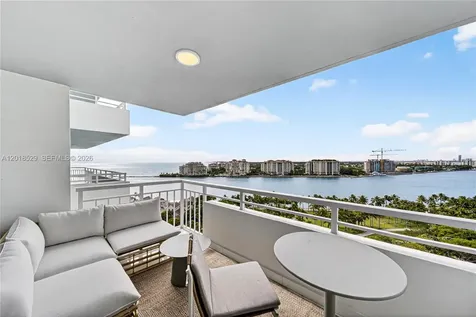 400 S Pointe Drive Miami Beach FL 33139